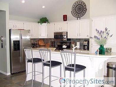 4th image of 10585 Country Club Dr
