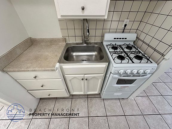 5th image of 1495 W 29th St APT 2