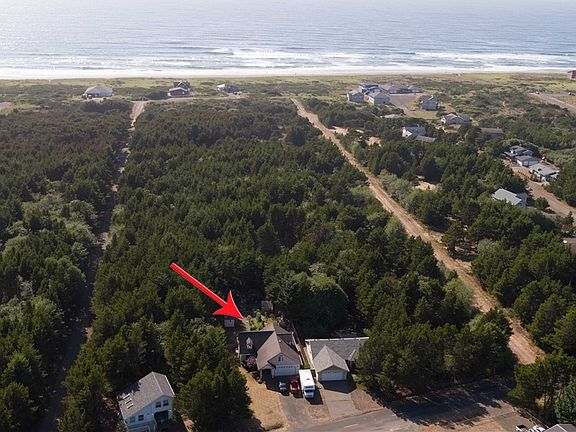 3rd image of 907 Surf St