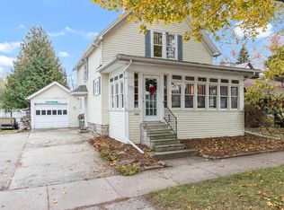 115 W Spring St, Appleton, WI 54911