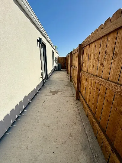 1321 E Iris Ave #4 — Photo 5
