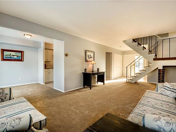4th image of 9292 Fernwood Dr