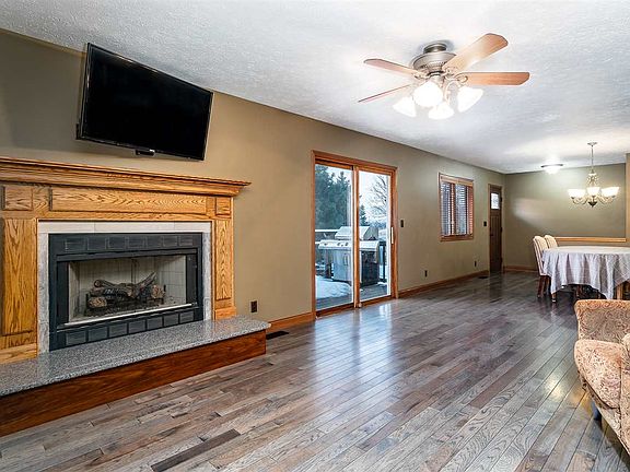 5th image of 8060 Hawkeye Ct