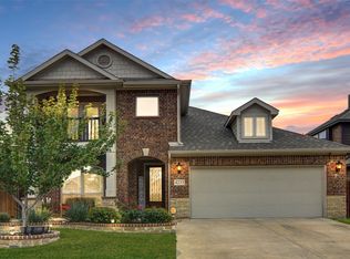 4233 Old Timber Ln, Crowley, TX 76036