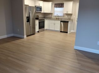 1611 N Green River Rd #B, Gaffney, SC 29341