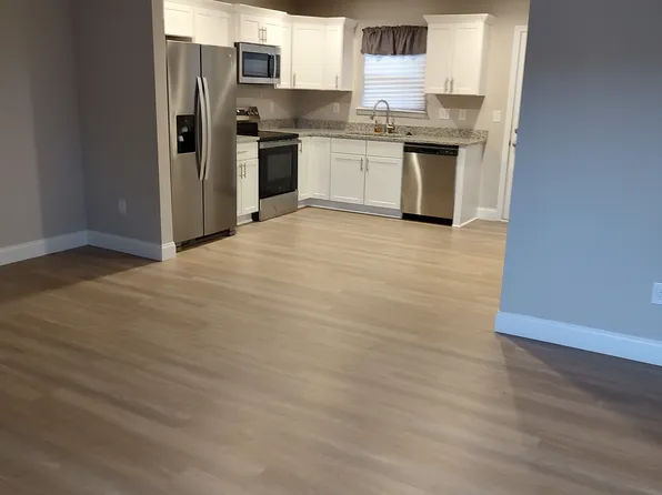 1611 N Green River Rd #B, Gaffney, SC 29341