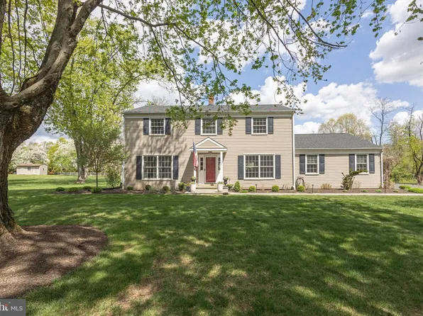 106 Spencer Rd, Washington Crossing, PA 18977