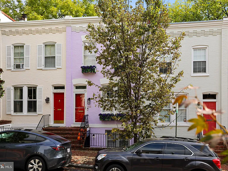 1215 33rd St NW — Photo 7