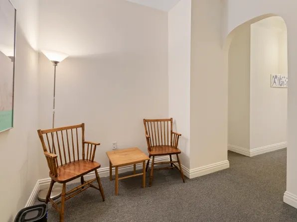 40 East 83rd Street image 4 of 13