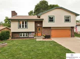 30 Cottner Dr, Council Bluffs, IA 51503