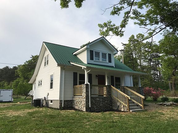 2nd image of 89 Saint Clair Ln