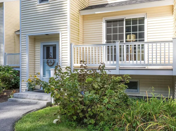 45 Pine Meadows Drive #45, Exeter, NH 03833