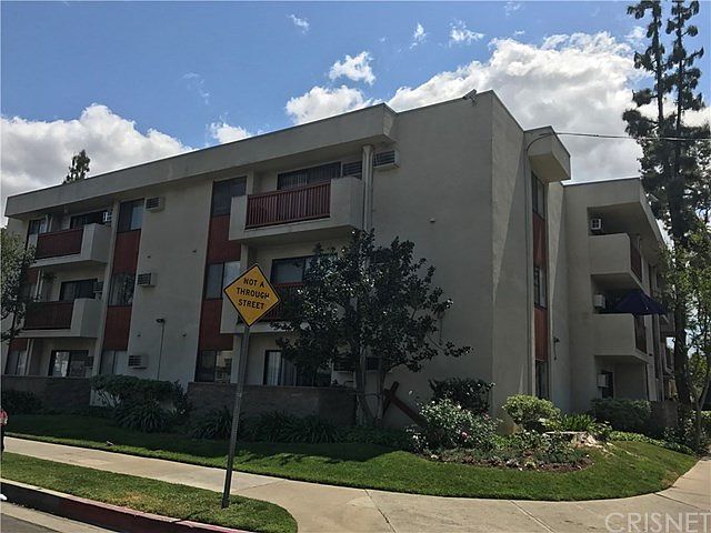 2nd image of 20234 Cantara St Unit 111