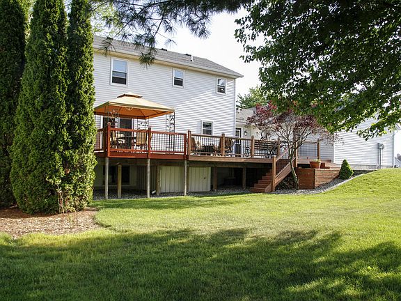 5th image of 2653 Gullmont Dr SW