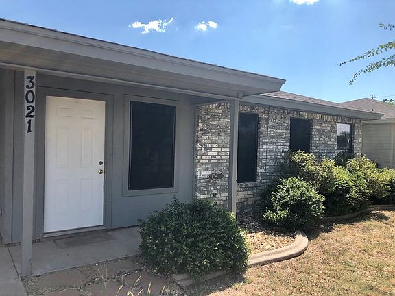 2nd image of 3021 Abilene St