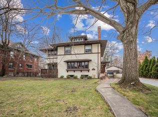 8938 S Hoyne Ave, Chicago, IL 60643