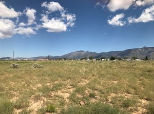 3 Cobre Ln, Los Lunas, NM 87031