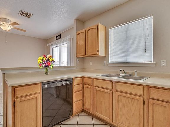 5th image of 7436 Plaza Taurina Dr