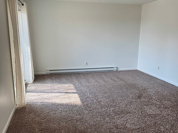 2nd image of 405 Lamore Ln APT 6