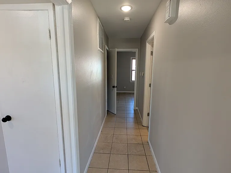 1120 W Monroe Ave #2 — Photo 24