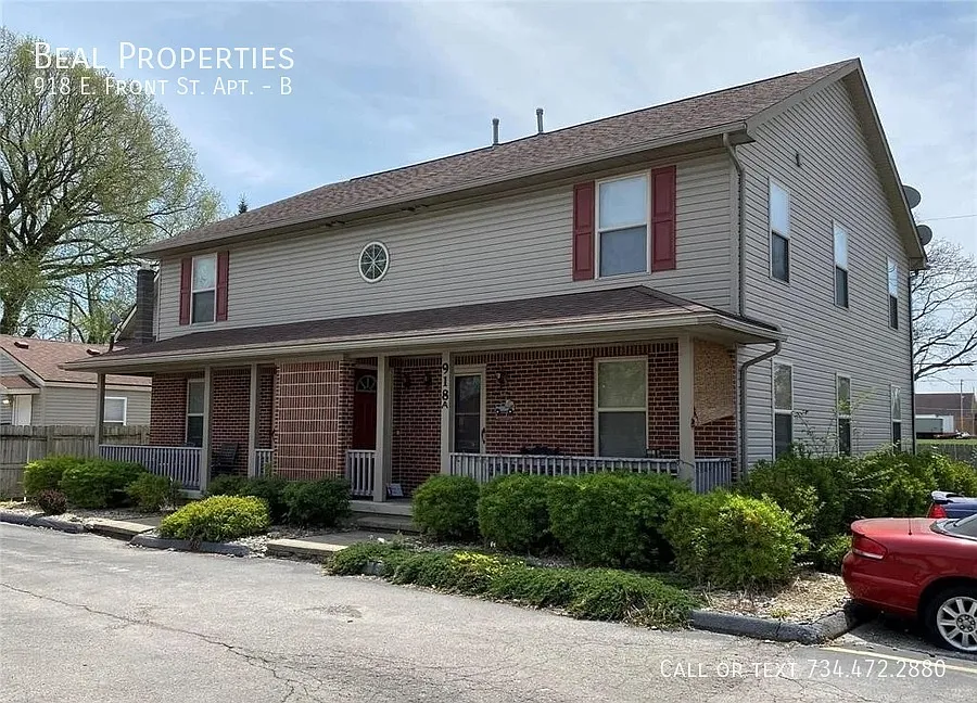 918 E Front St APT B photo 1