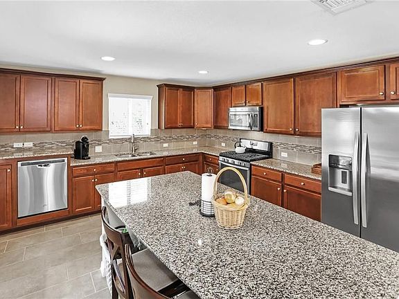 5th image of 613 Salado Creek Ln