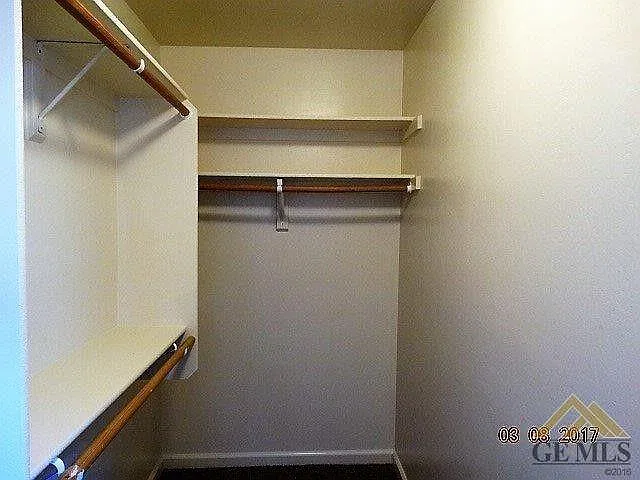 Hoodsport Ave — Photo 15