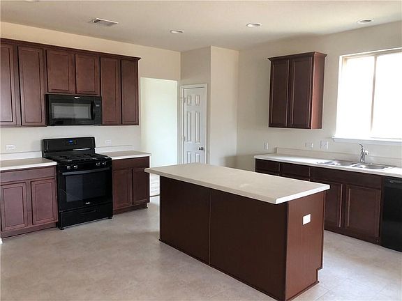 3rd image of 11705 Monterosso Dr