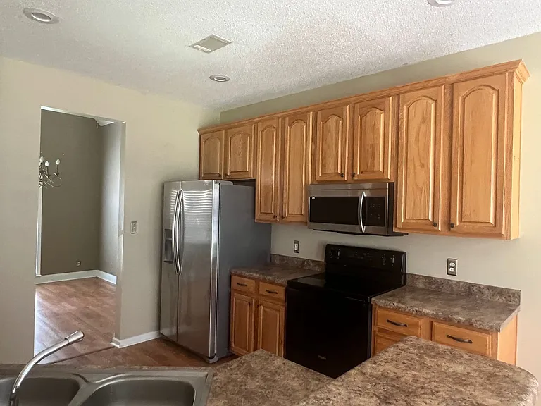 136 Joycliff Cir — Photo 10
