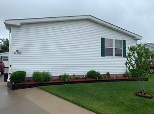 57305 Sawmill Ln, Lenox, MI 48048