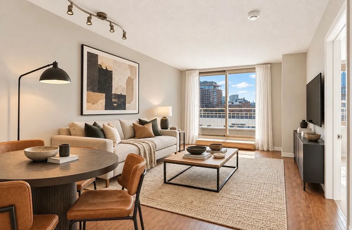 1 bed, 700 sqft, $2,000 — Photo 2