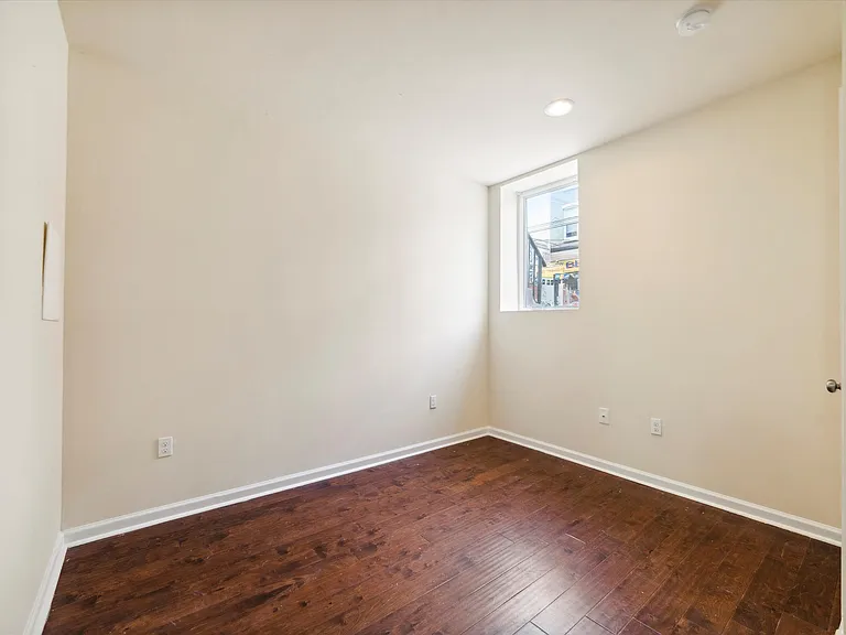 Temple Off-Campus Housing — Photo 138