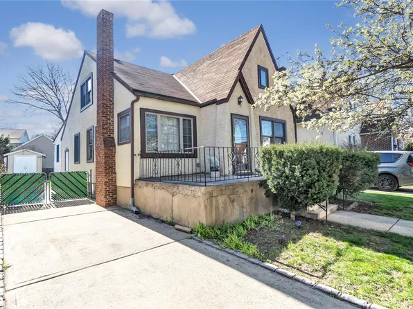 64 Barwick Street, Floral Park, NY 11001