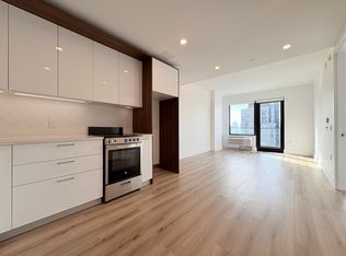 228 E 135th St APT 1906, Bronx, NY 10451