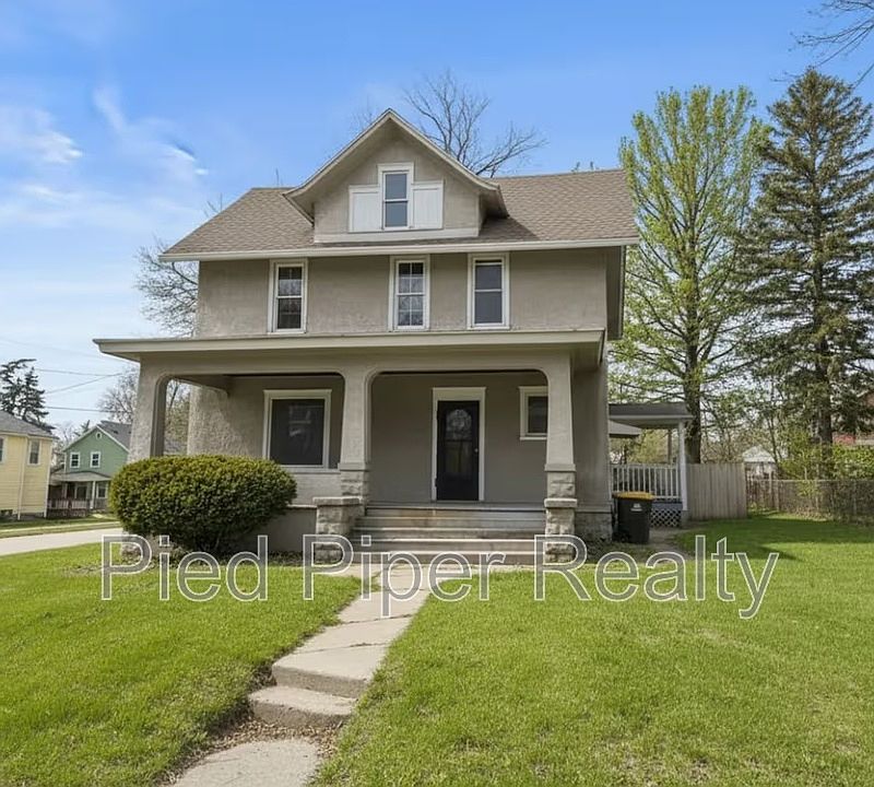 1st image of 943 S Galena Ave