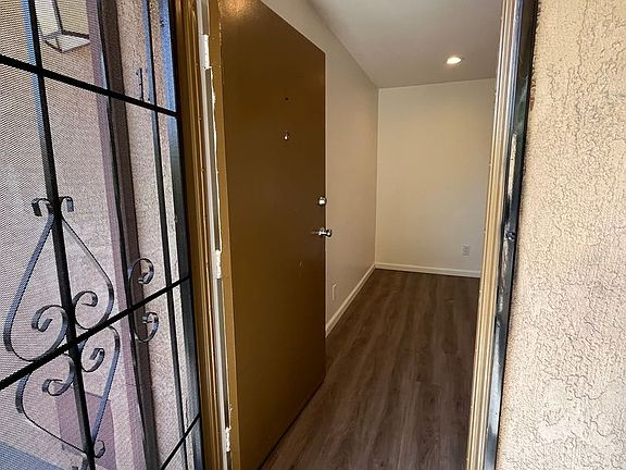 3rd image of 520 N Freeman St #11