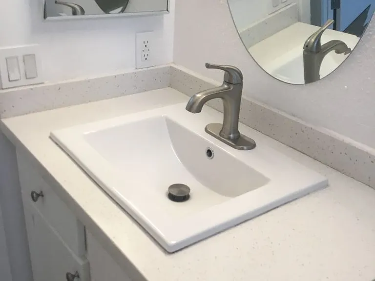 COMPLETELY REMODELED TOWNHOUSE FOR RENT — Photo 10