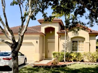 8841 SW 212th Ter, Cutler Bay, FL 33189