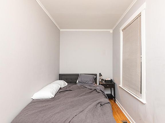 5th image of 3260 N Southport Ave #2