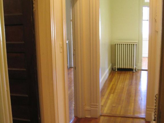 3rd image of 307 N Boulevard APT 14