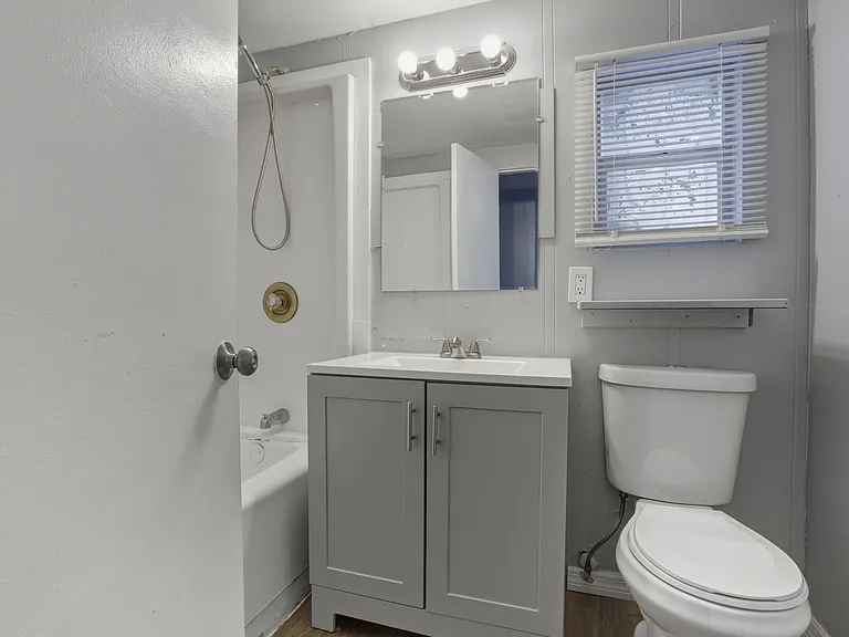 Bathrooom