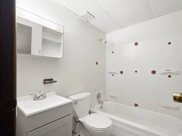 161 Hall Avenue — Photo 3