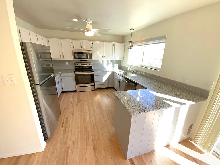1857 Lorraine St — Photo 12