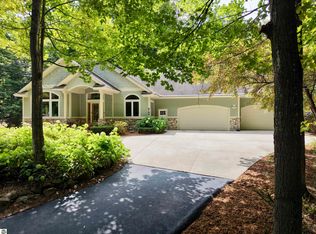 6788 E Hoxie Rd, Cedar, MI 49621