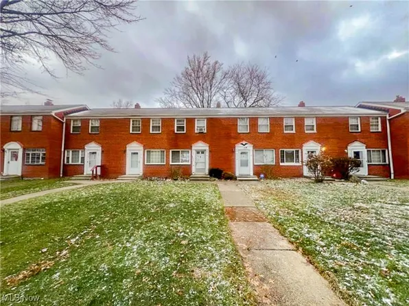 471 Clearview Dr #F17, Euclid, OH 44123