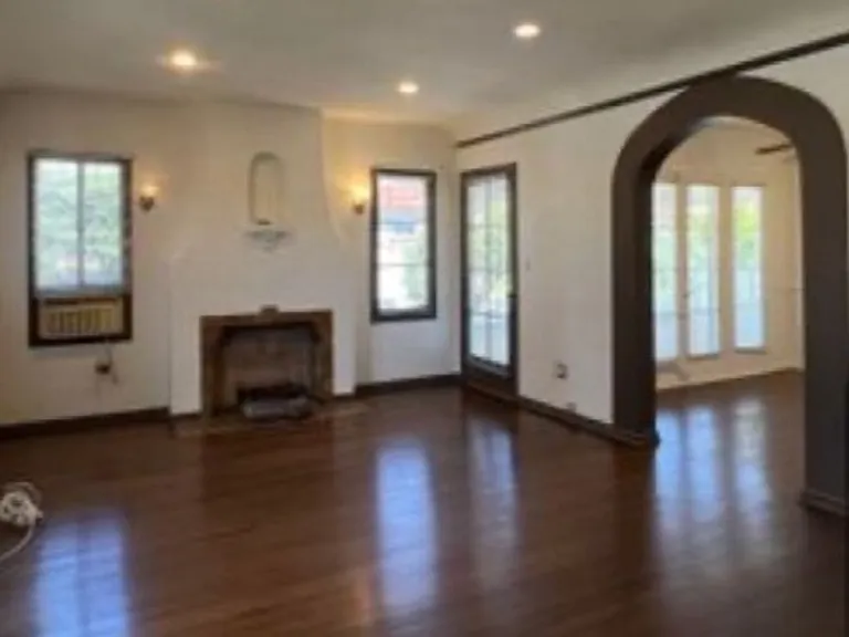1171 Huntington Dr — Photo 17