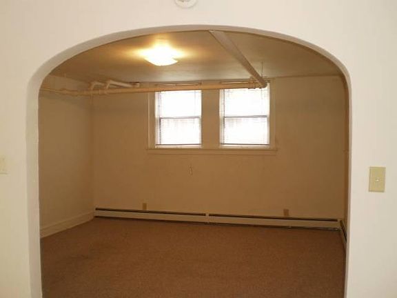 2nd image of 1831 Portland Ave