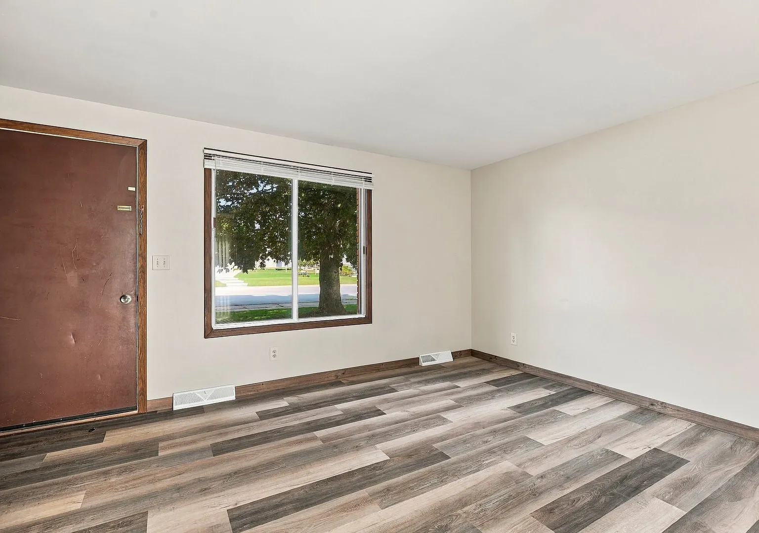 3727 Parkway Boulevard — Photo 4