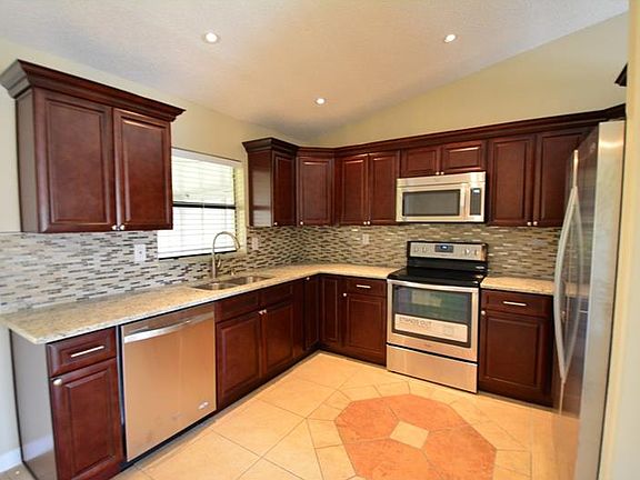 2nd image of 3425 Douglas Ct