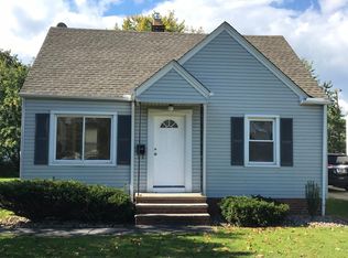 1560 Longwood Dr, Mayfield Heights, OH